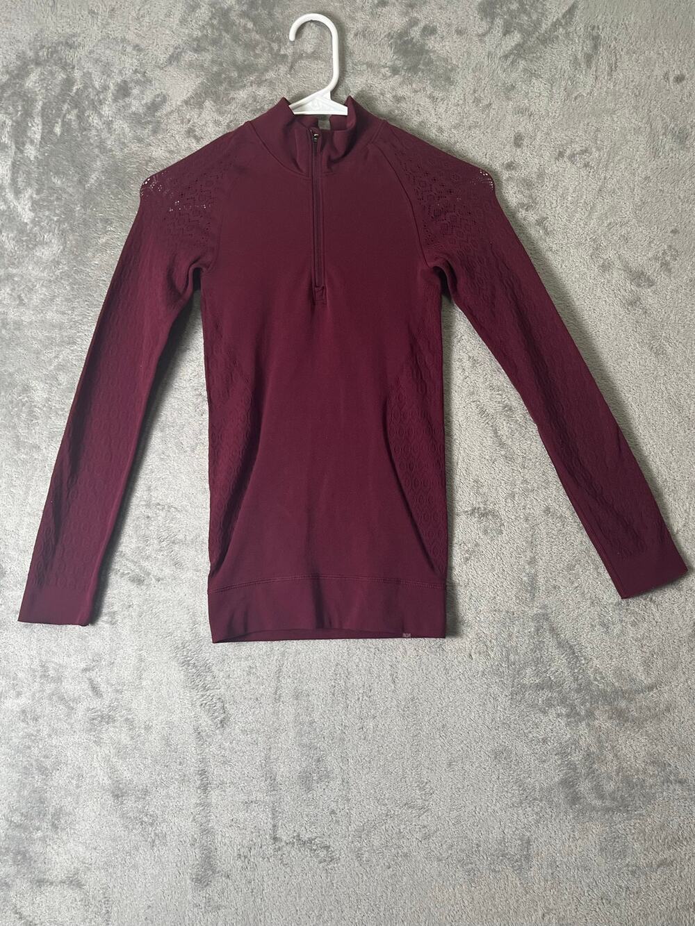 Lululemon Reveal 1/2 Zip Mindful Motion Deep Ruby Pullover Athletic Top Size 0
